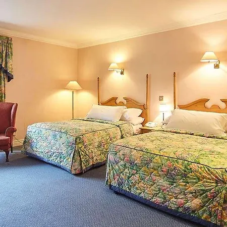 Cedar & Restaurant Newbawn