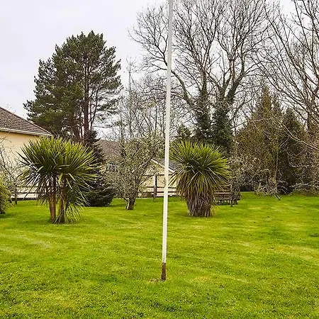 Hotel Cedar & Restaurant