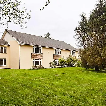 Hotel Cedar & Restaurant Newbawn