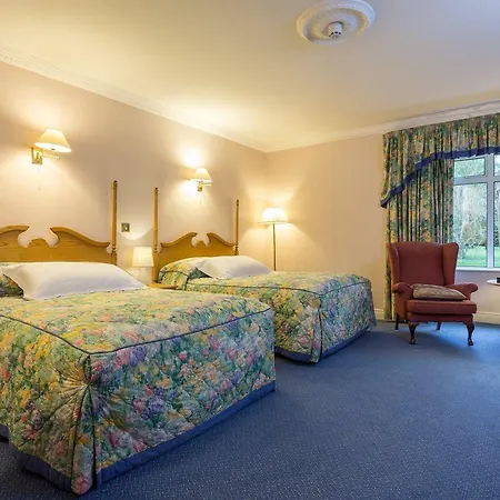 Cedar & Restaurant Hotel