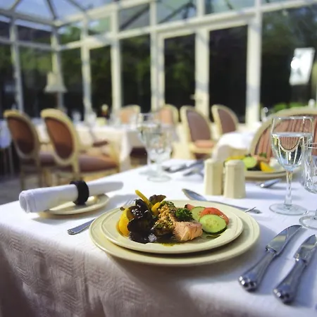 Cedar & Restaurant Newbawn