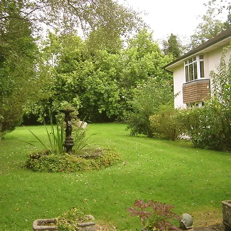 Hotel Cedar & Restaurant