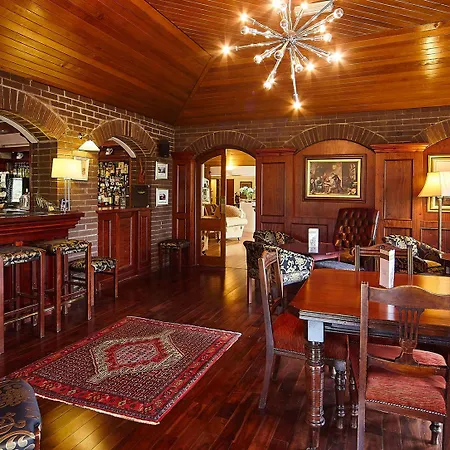 Cedar & Restaurant Newbawn