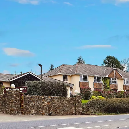 Cedar & Restaurant Hotel Newbawn