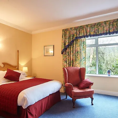 Hotel Cedar & Restaurant