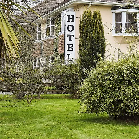 Hotel Cedar & Restaurant Newbawn