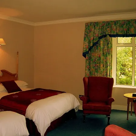 Cedar & Restaurant Hotel