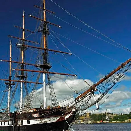 Hotel Cedar & Restaurant 4*