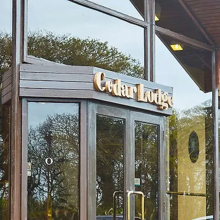 Hotel Cedar & Restaurant 4*