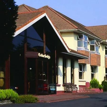 Hotel Cedar & Restaurant 4*