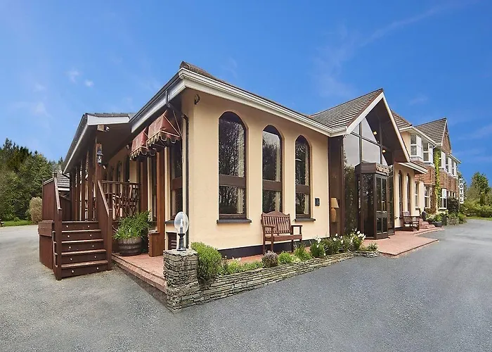 Cedar & Restaurant 4*