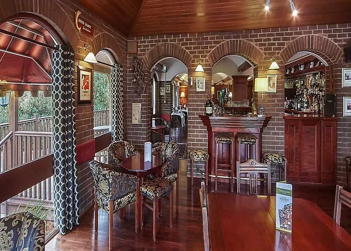 Cedar & Restaurant 4* Newbawn