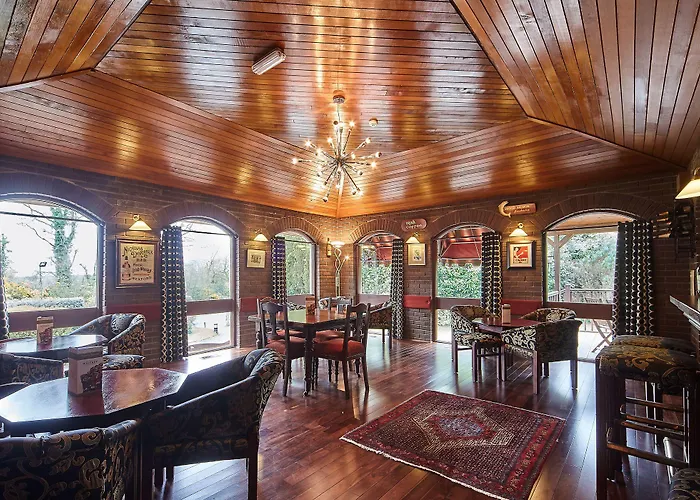 Cedar & Restaurant 4*