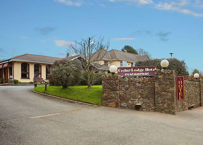 Cedar & Restaurant 4*