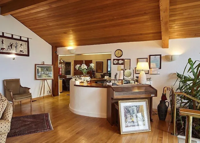 호텔 Cedar & Restaurant