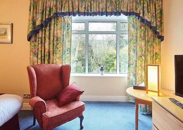 Cedar & Restaurant 4*