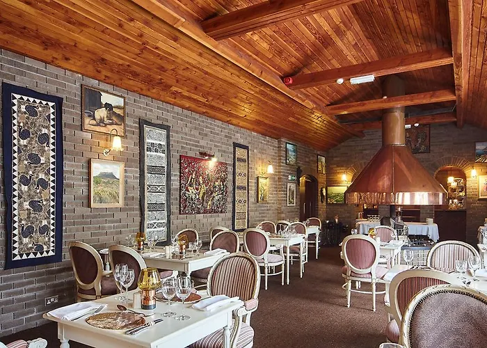 Cedar & Restaurant 4*