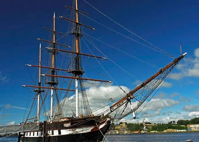 호텔 Cedar & Restaurant 4*